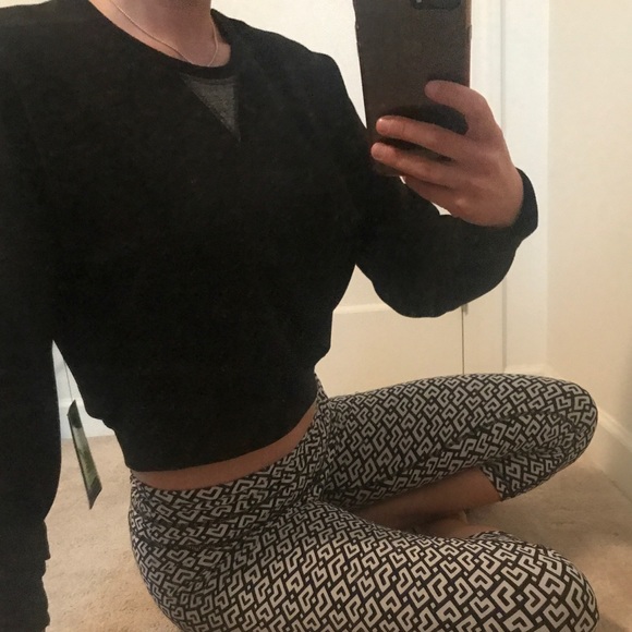 Glyder Cropped Activewear Sweatshirt - Picture 8 of 8